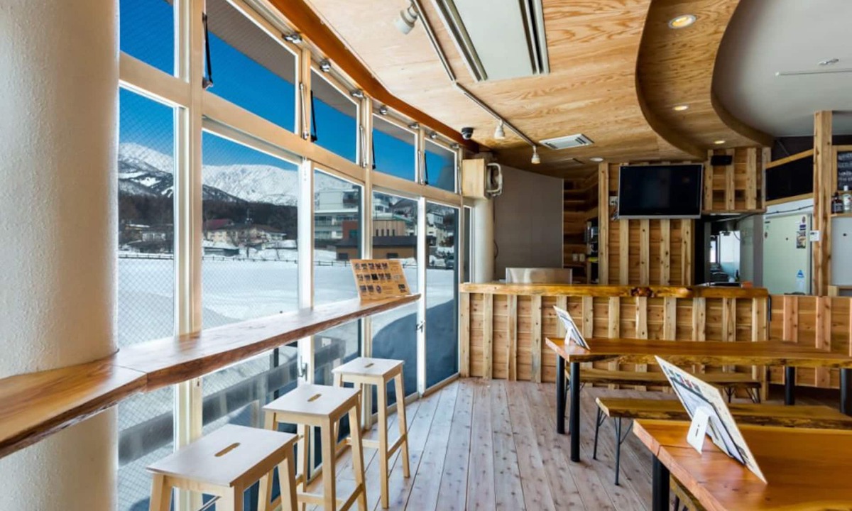 Happo Bed & Breakfast | Hakuba Panorama Hotel
