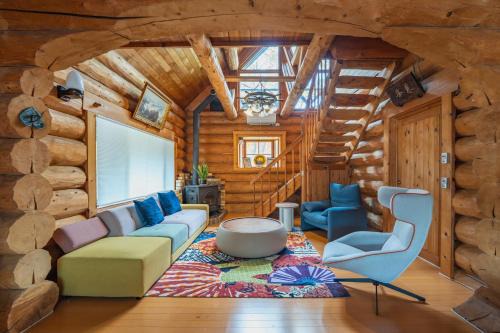 Iimori Ski Chalet | Hakuba Riverside Loghouse