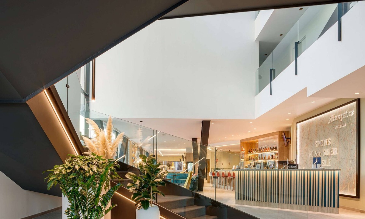 Arroyo de la Vega Hotel | Hampton by Hilton Alcobendas Madrid