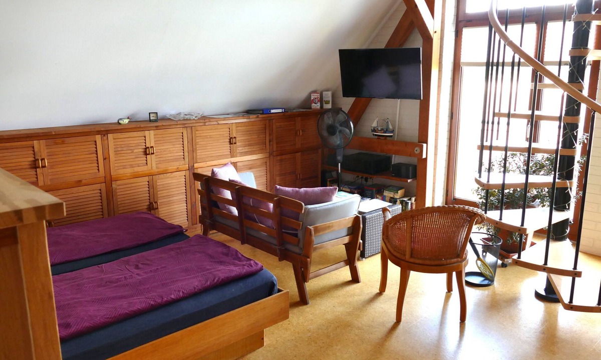 Wolgast Apartment | Haus Achterwiek – Vacation Apartment with Garden Access