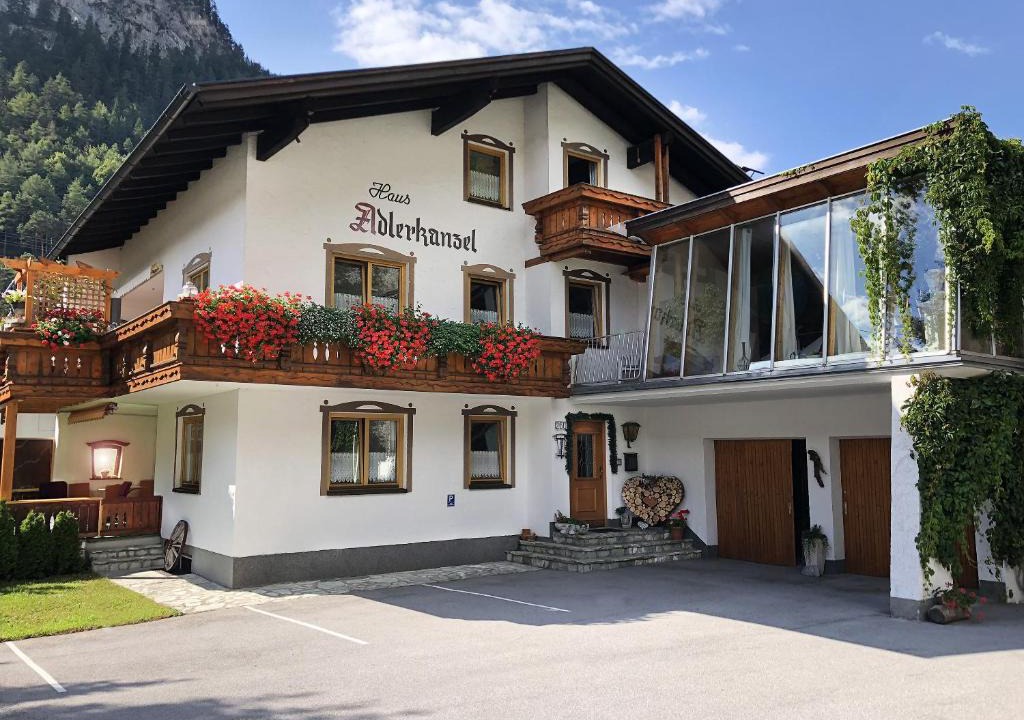 Scharnitz House | Haus Adlerkanzel