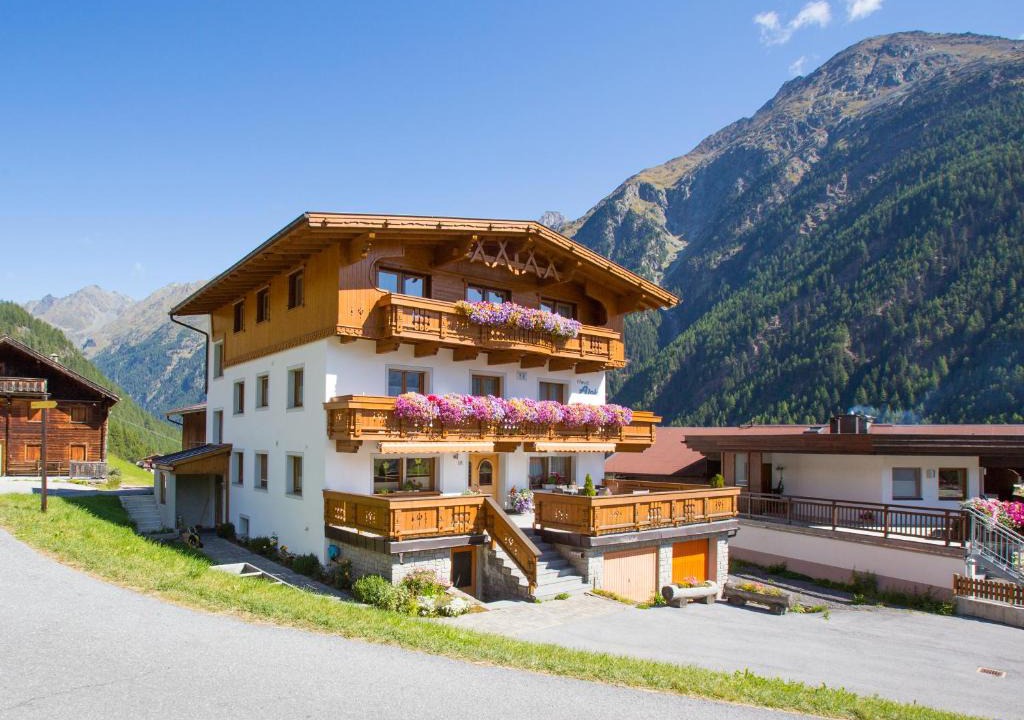 Soelden Bed & Breakfast | Haus Alois