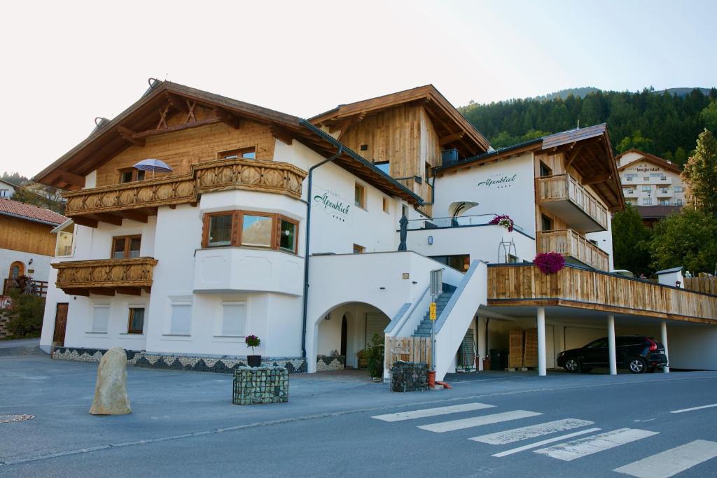 Ladis Apartment | Haus Alpenblick