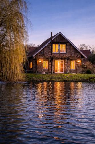 Warendorf House | Haus am See Kamin privater Seezugang