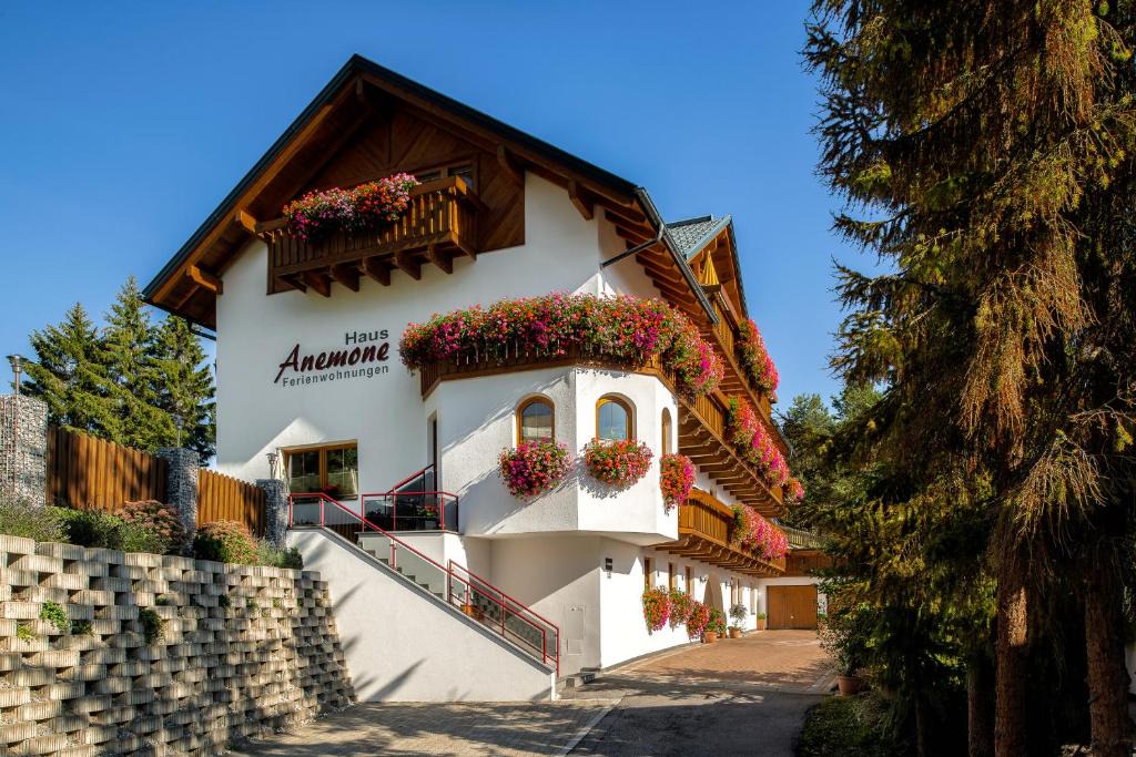 Serfaus Apartment | Haus Anemone