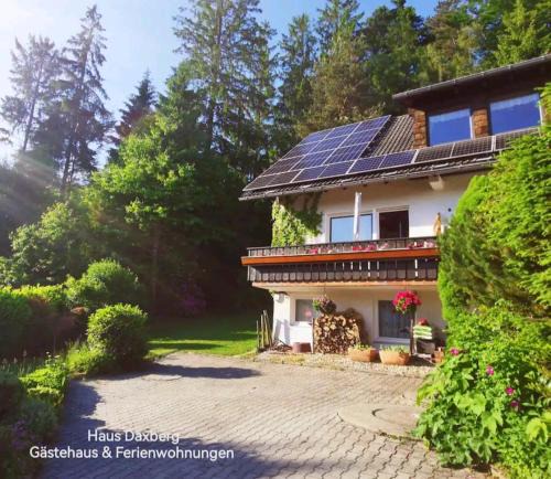 Eppenschlag Apartment | Haus-Daxberg-idyllisch-gelegen-im-Bayerischen-Wald