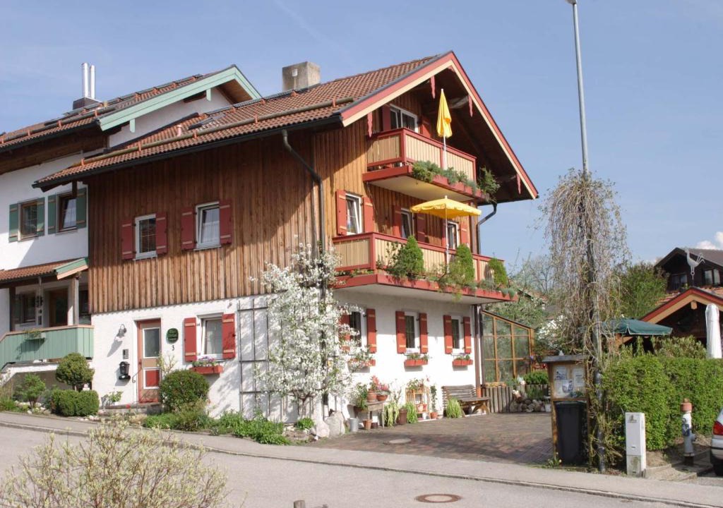 Bad Endorf Apartment | Haus Oberland