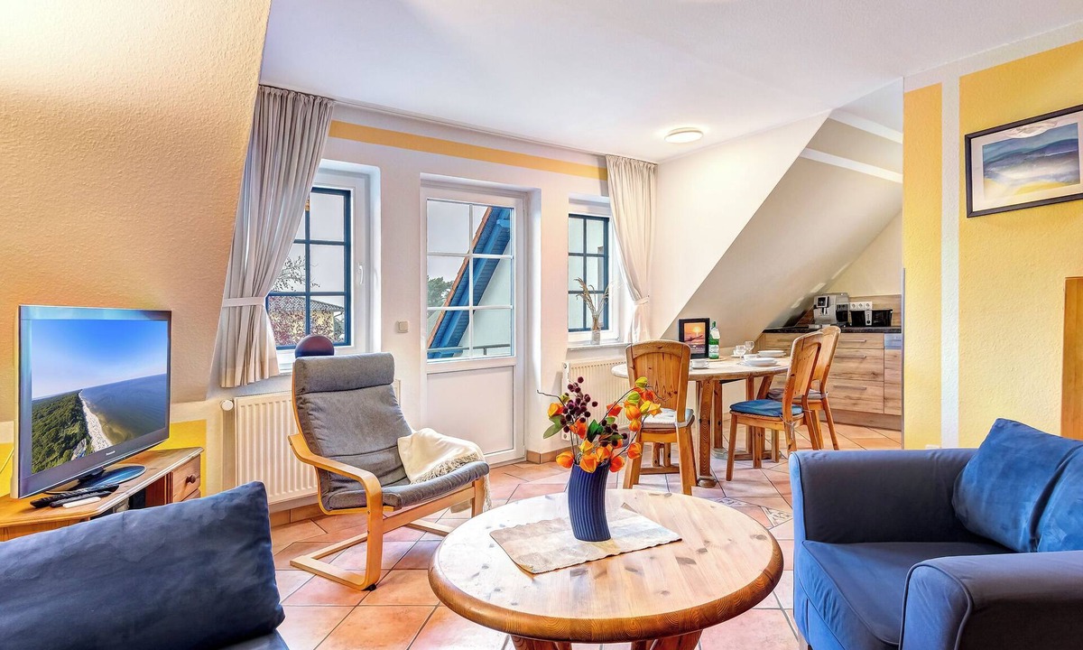 Trassenheide Apartment | Haus Sonnenschein, Whg. Leuchtfeuer: beach, balcony & WLAN for 5 persons