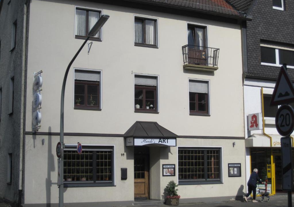 Arnsberg House | Heidi's ART