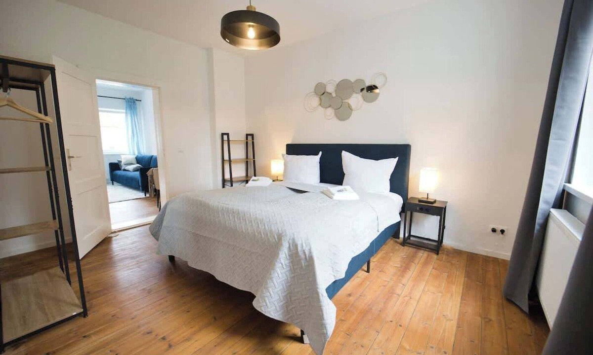 Marli/Brandenbaum Apartment | HejU Stylish Altbau Apt Near Lübeck Old Town