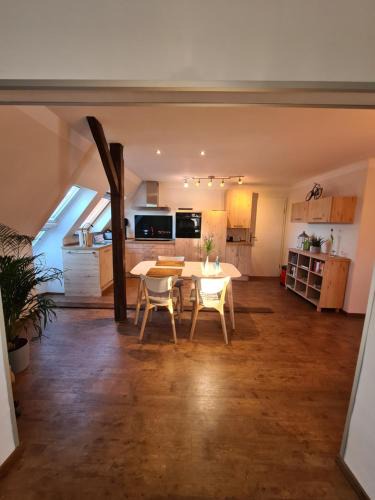 Breiholzfahre Apartment | Herrlicher Nord und Süd-Blick direkt am Nord-Ostsee-Kanal