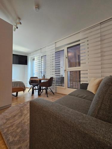 Eberhardshof Apartment | HIGH CLASS - Design Apartment - Favorite Place - Full Equipment - Public Transport