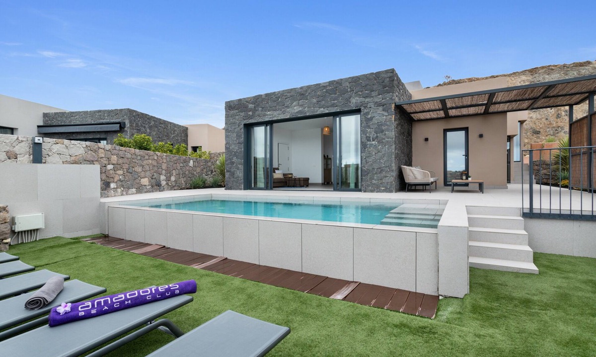 Salobre Villa | Holiday Villa 'Yucas 17' with Sea Views, Wi-Fi, and Air Conditioning