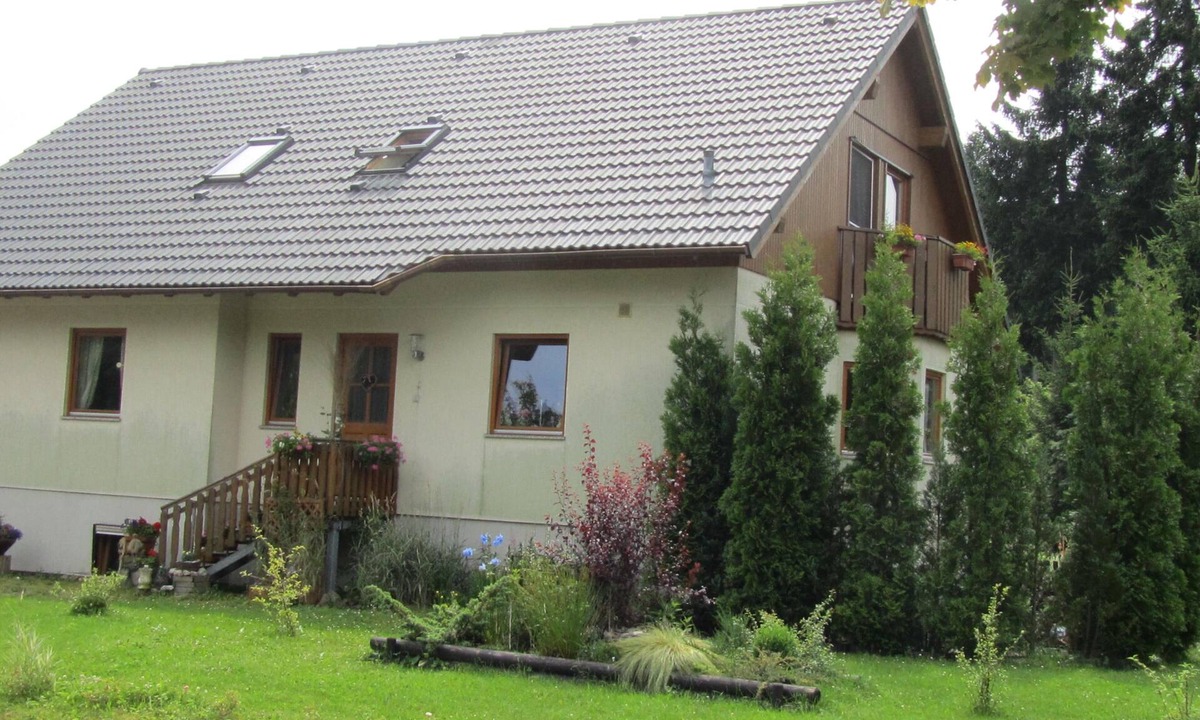 Hermsdorf-Erzgebirge Apartment | Holiday Apartment 'Adrett' with Garden & Wi-Fi