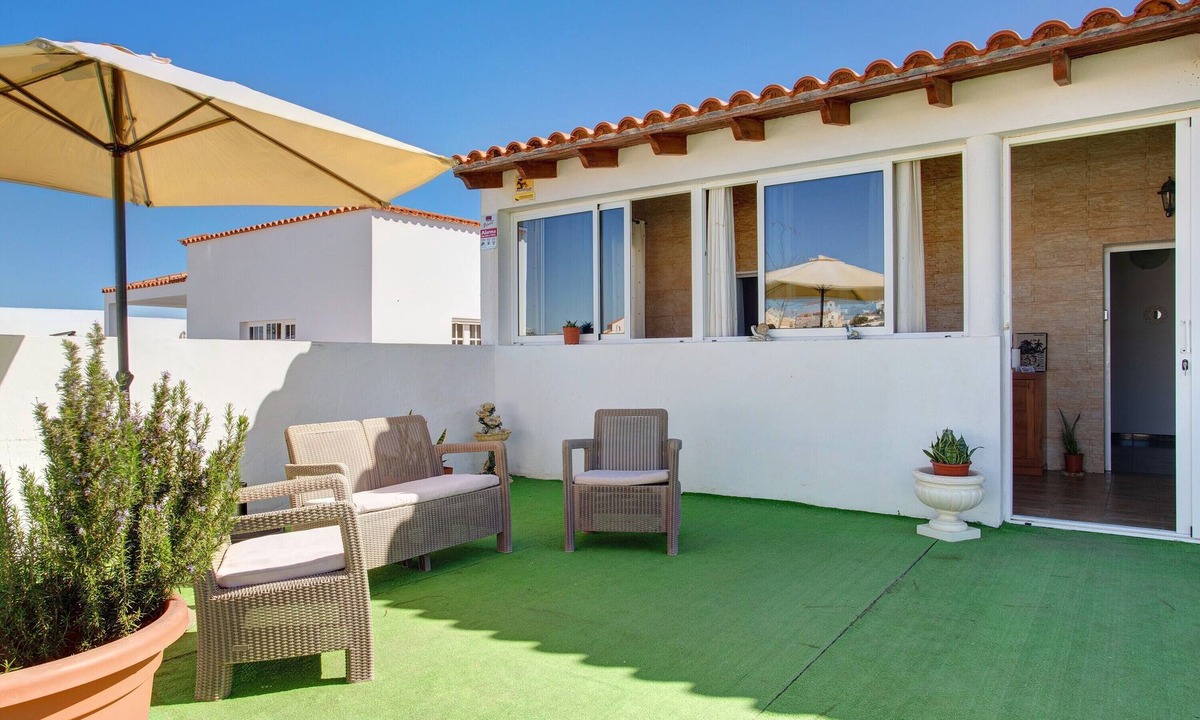Villaverde Apartment | Holiday Apartment 'Casa Tomás A' with Mountain Views, Shared Pool and Wi-Fi