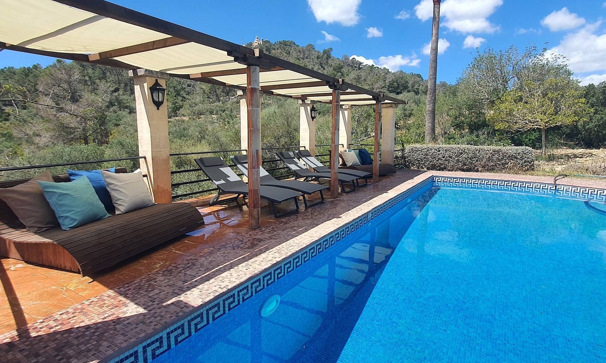 Petra Apartment | Holiday Apartment "Es Mulí" with Mountain View, Shared Pool & Wi-Fi