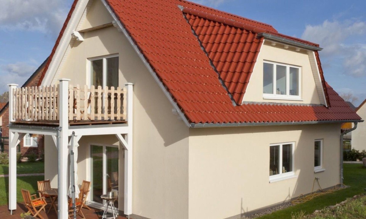 Wohlenberg Apartment | Holiday Apartment "Haus Münster Wohnung 1" with Private Terrace and Wi-Fi