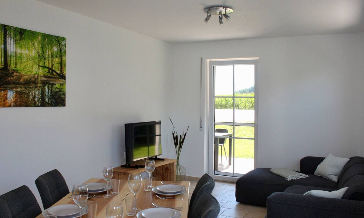 Merkendorf Apartment | Holiday Apartment 'Sonnenterrasse' with Private Terrace, Private Garden and Wi-Fi