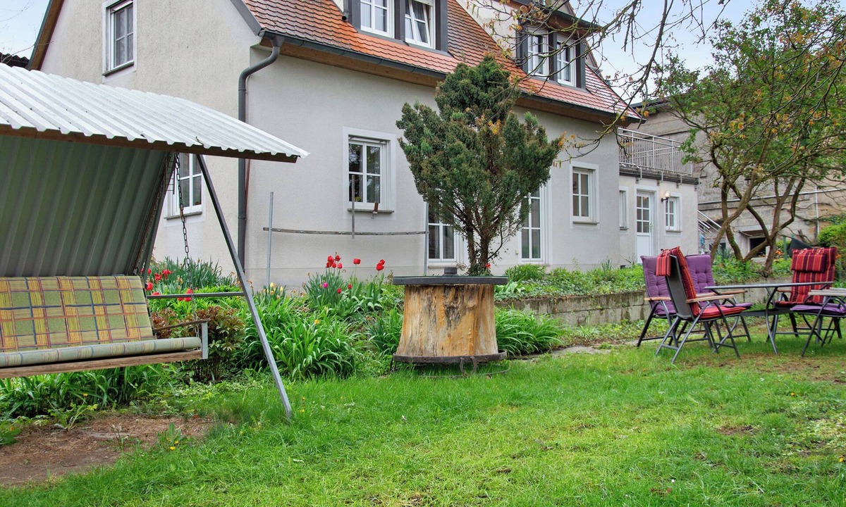 Steinsfeld House | Holiday Home 'Blumenstock' with Private Terrace, Private Garden and Wi-Fi