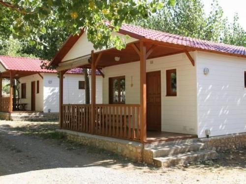 La Puebla de Roda House | Holiday Home Gemütlicher Ferienbungalow Isabena by Interhome