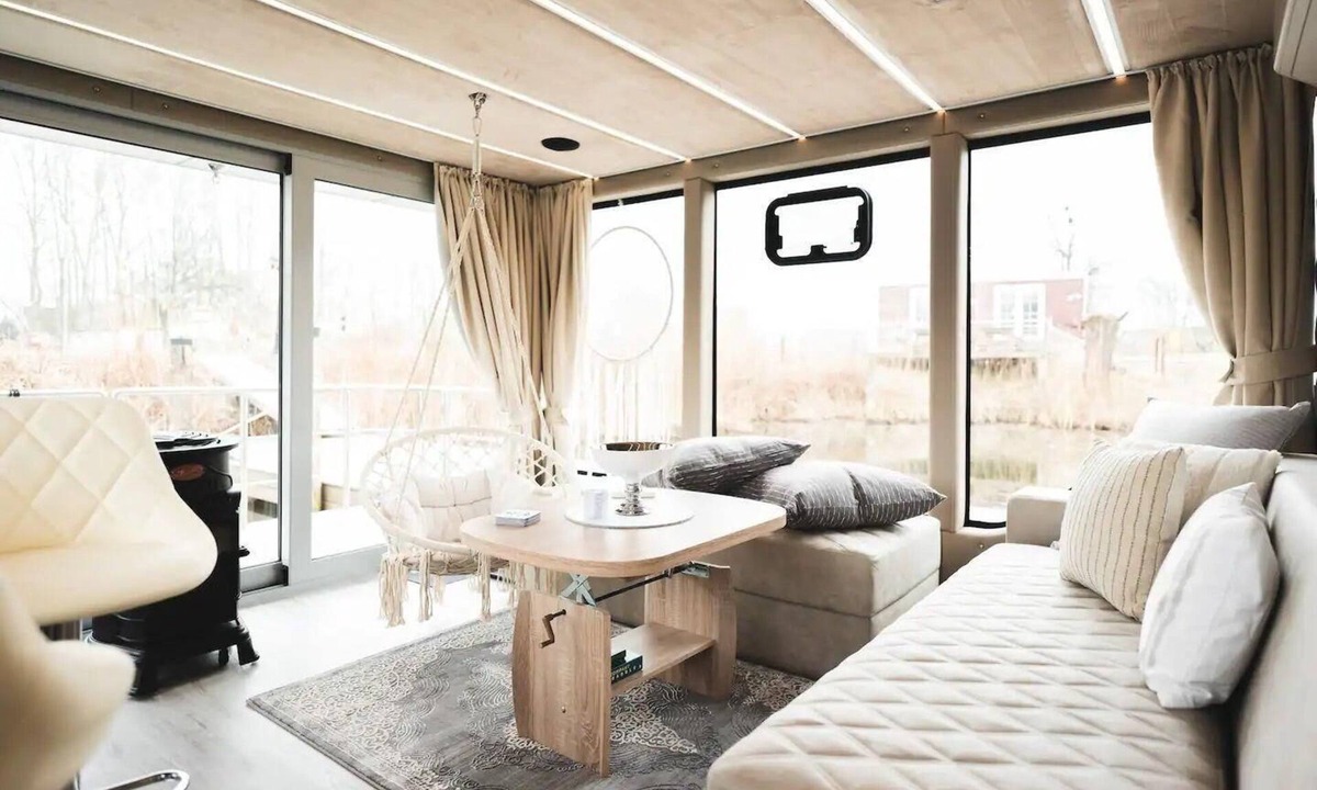 Domitz House | Holiday home Hausboot Tortuga