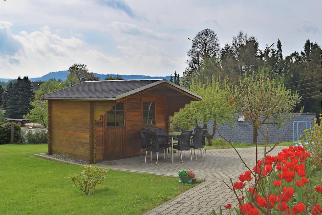 Lichtenhain Apartment | Holiday home in Saxon Switzerland - quiet location, big garden, grilling area