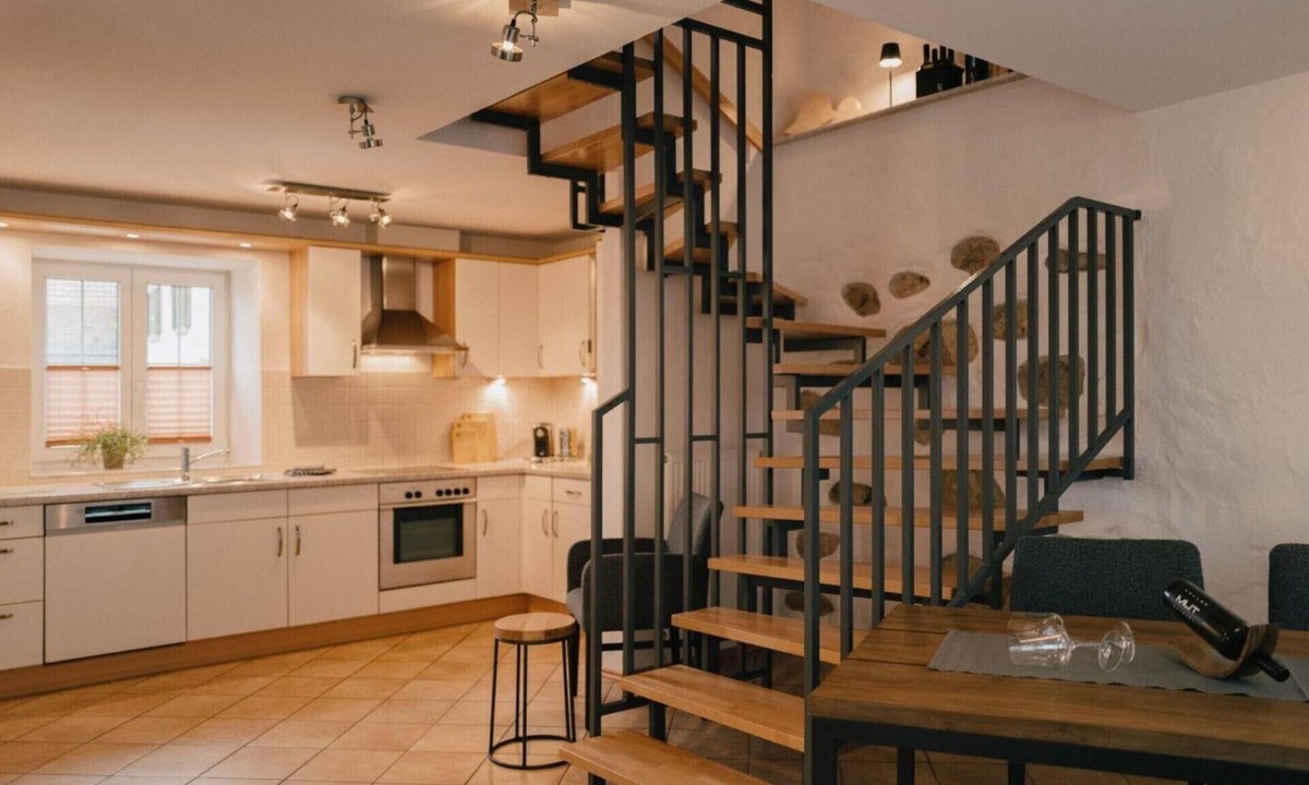 Auggen Apartment | Holiday Home 'Muskatellerhaus' with Shared Pool, Private Terrace and Wi-Fi