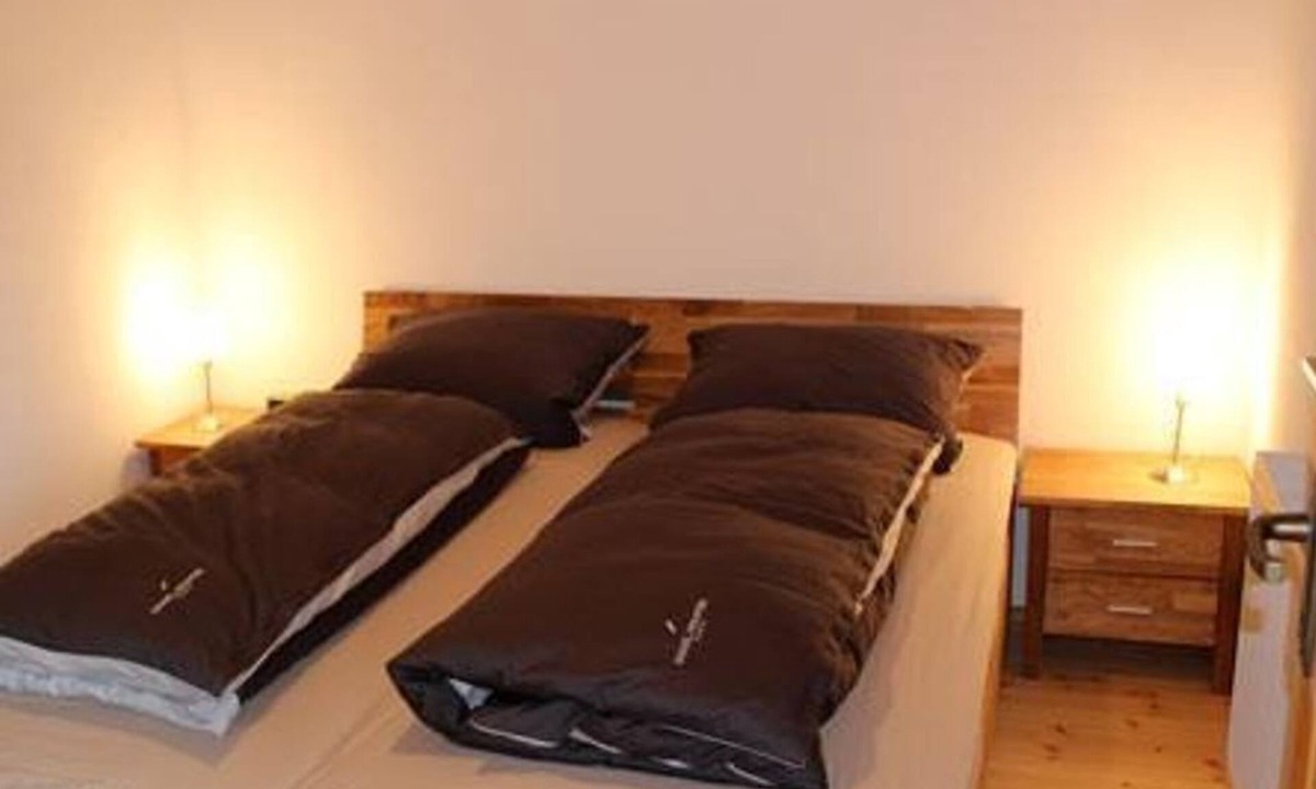 Waltersdorf Apartment | Holiday house, 4 bedrooms, 1x shower/WC; 1x sep. WC - Holiday House "Kraxlhütte"