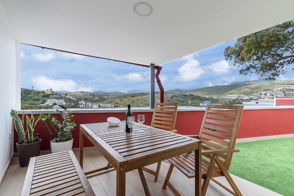Las Palmas de Gran Canaria Apartment | Home2Book Bright Penthouse with Terrace & Views