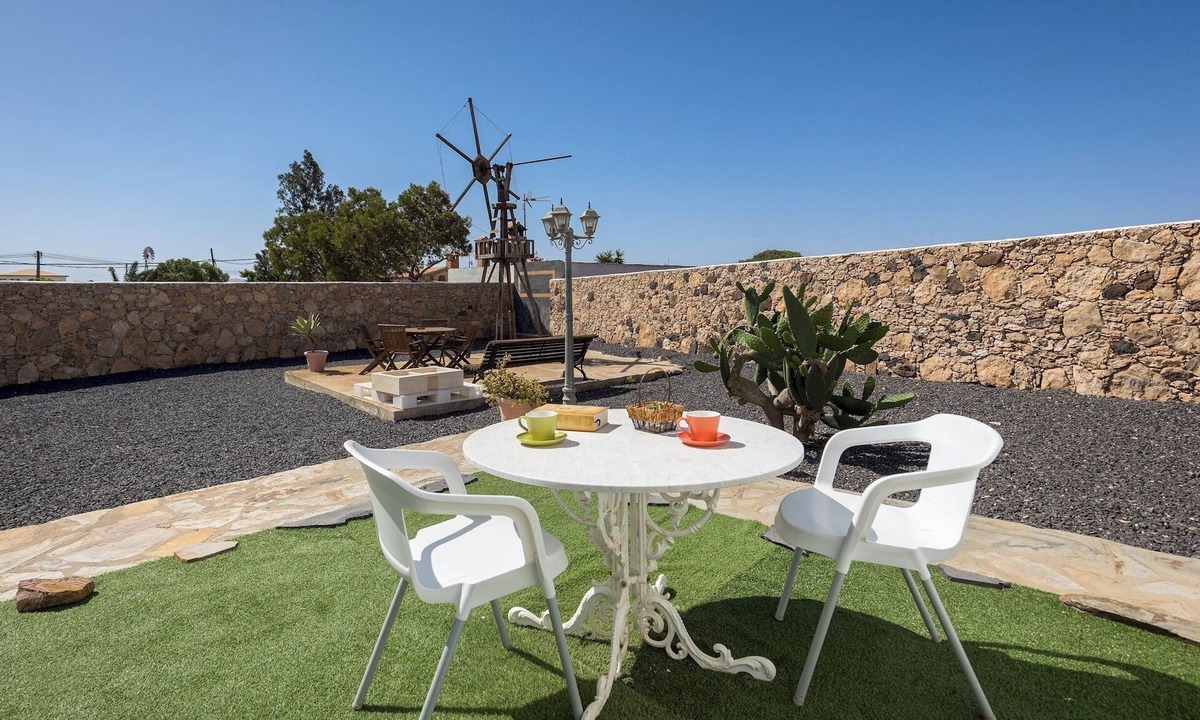 Triquivijate Apartment | Home2Book La Molina C, Rural Retreat