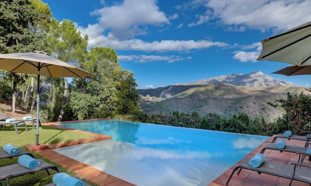 El Madronal Villa | Homerez - Villa in Benahavís