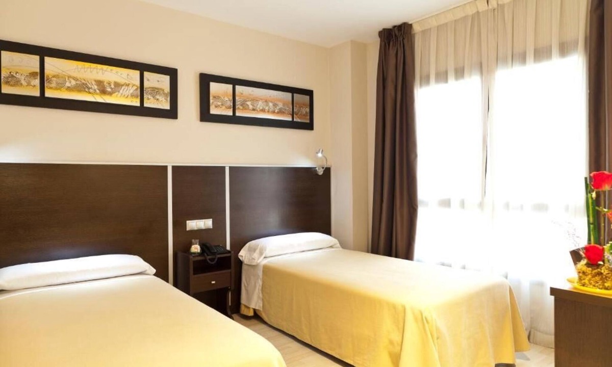 Barajas Hostel | Hostal Avenida Barajas