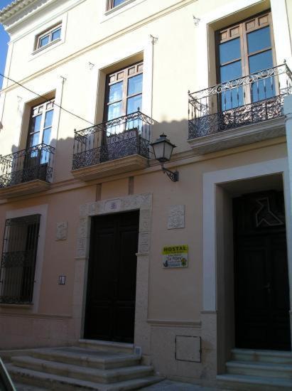 Hellin House | Hostal Casa Museo La Pájara