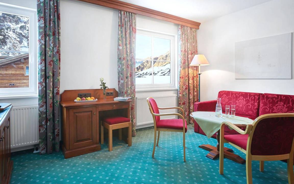 Sankt Christoph am Arlberg Hotel | Hotel ∙ 4 guests