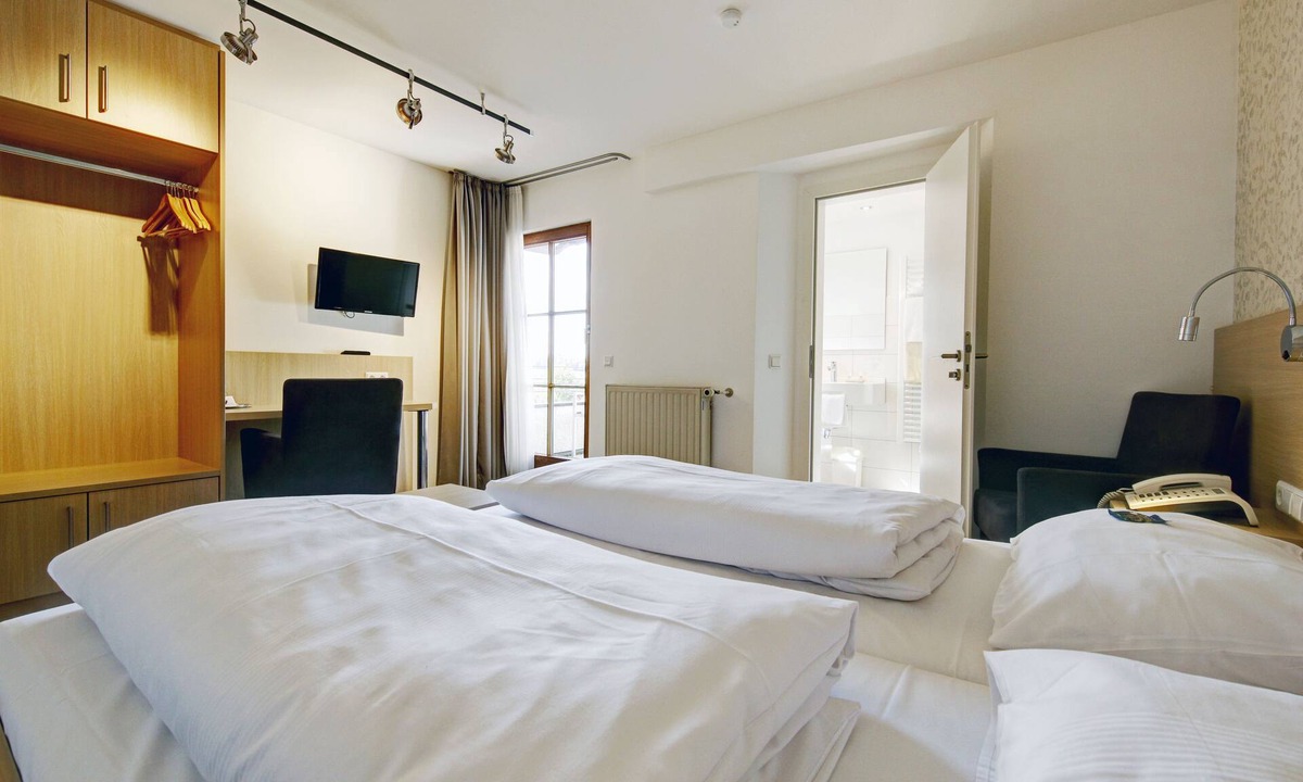 Grossbettlingen Hotel | Hotel Bauer Großbettlingen
