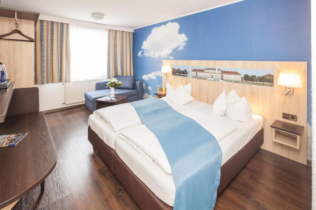Munchen District Hotel | Hotel Blauer Karpfen