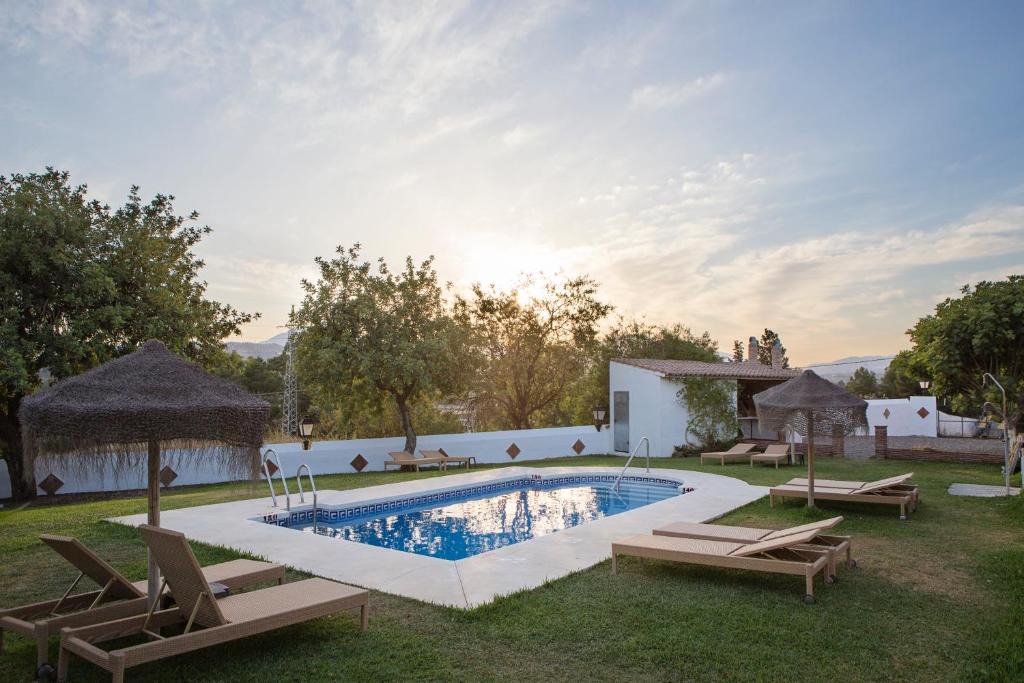 Pizarra Hotel | Hotel Cortijo del Arte - Caminito del Rey