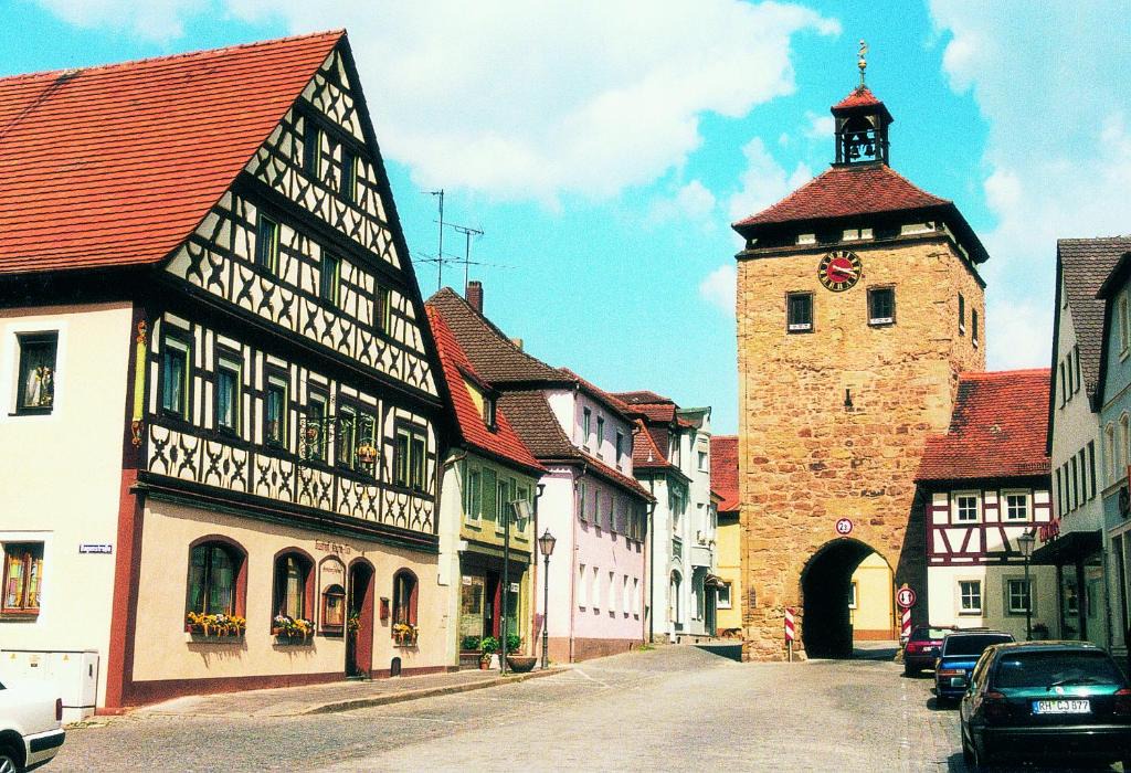 Scheinfeld Hotel | Hotel-Gasthof Krone-Lax