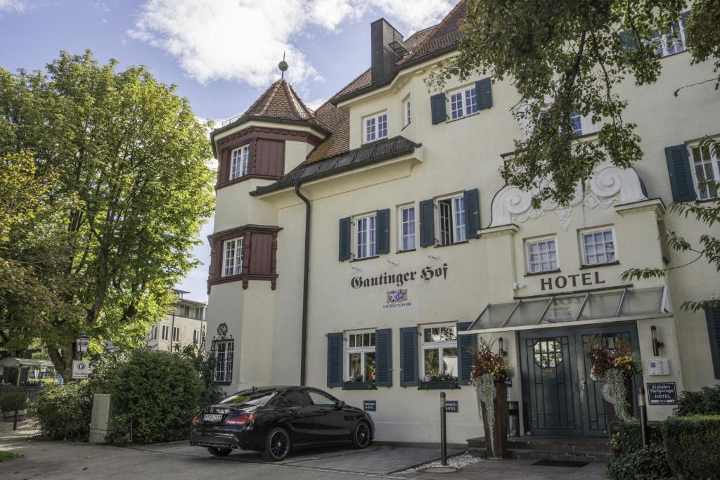 Gauting Hotel | Hotel Gautinger Hof - Ruhig im Fünf-Seen-Land nahe S-Bahn und München