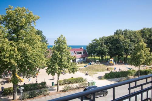 Ostseebad Kuhlungsborn Apartment | Hotel Haus am Meer Kühlungsborn in direkter Strandlage, Zimmer mit Meer- oder Gartenblick, teils Balkon & Frühstück zubuchbar in historischer Villa