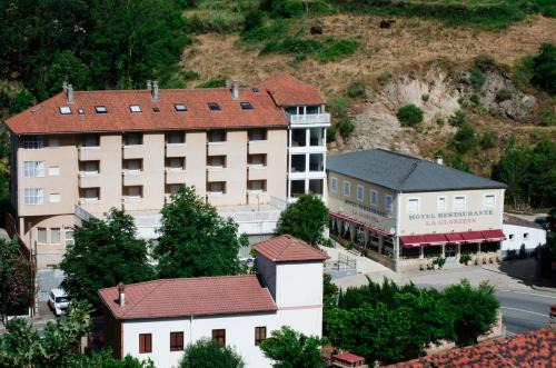 Banos de Montemayor Hotel | Hotel La Glorieta