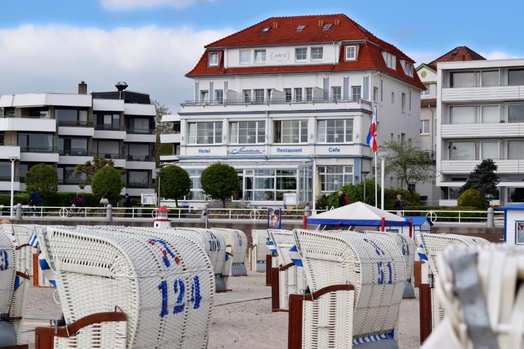 Alt-Travemunde/Ronnau Hotel | Hotel Strandschlösschen