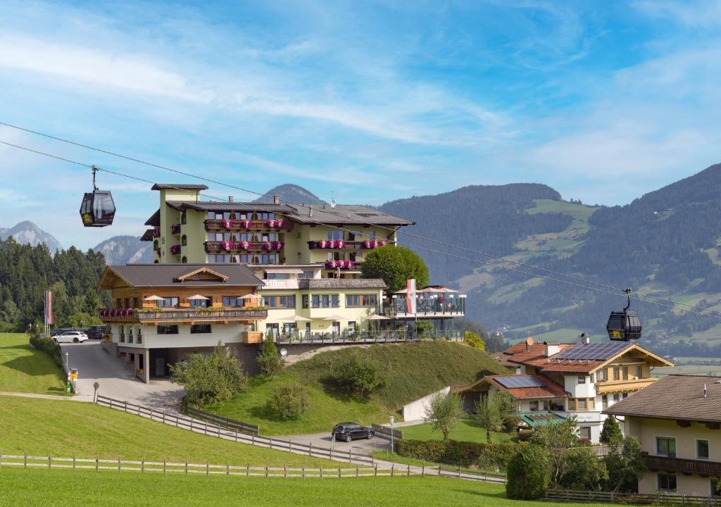 Fuegenberg Hotel | Hotel Waldfriede - Panoramic View Zillertal