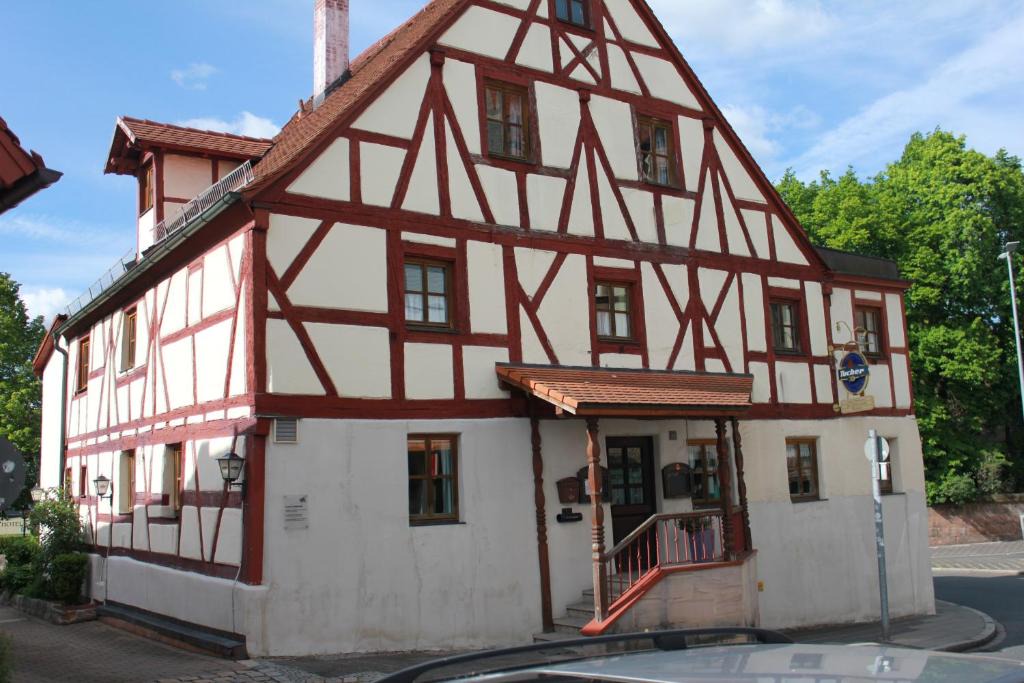 Mogeldorf Hotel | Hotel Zur Friedenslinde