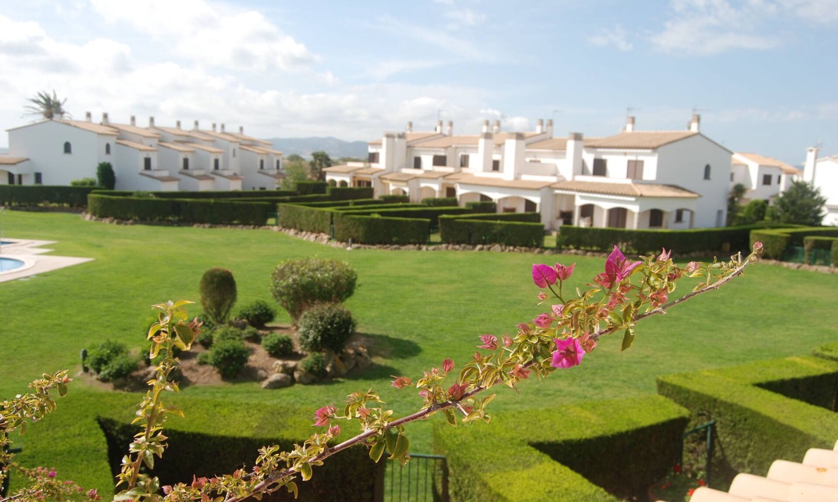 Torroella de Montgri House | House in La Pletera, 100m from the beach, with garden and pool, WIFI Tranquilidad