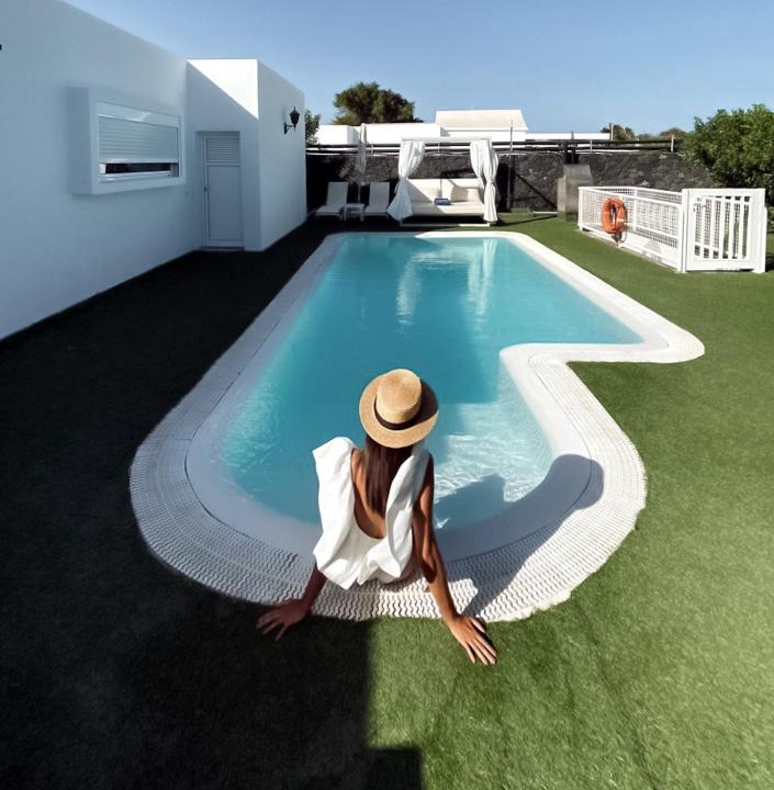 Los Pocillos Villa | Hyde Park Lane Villas
