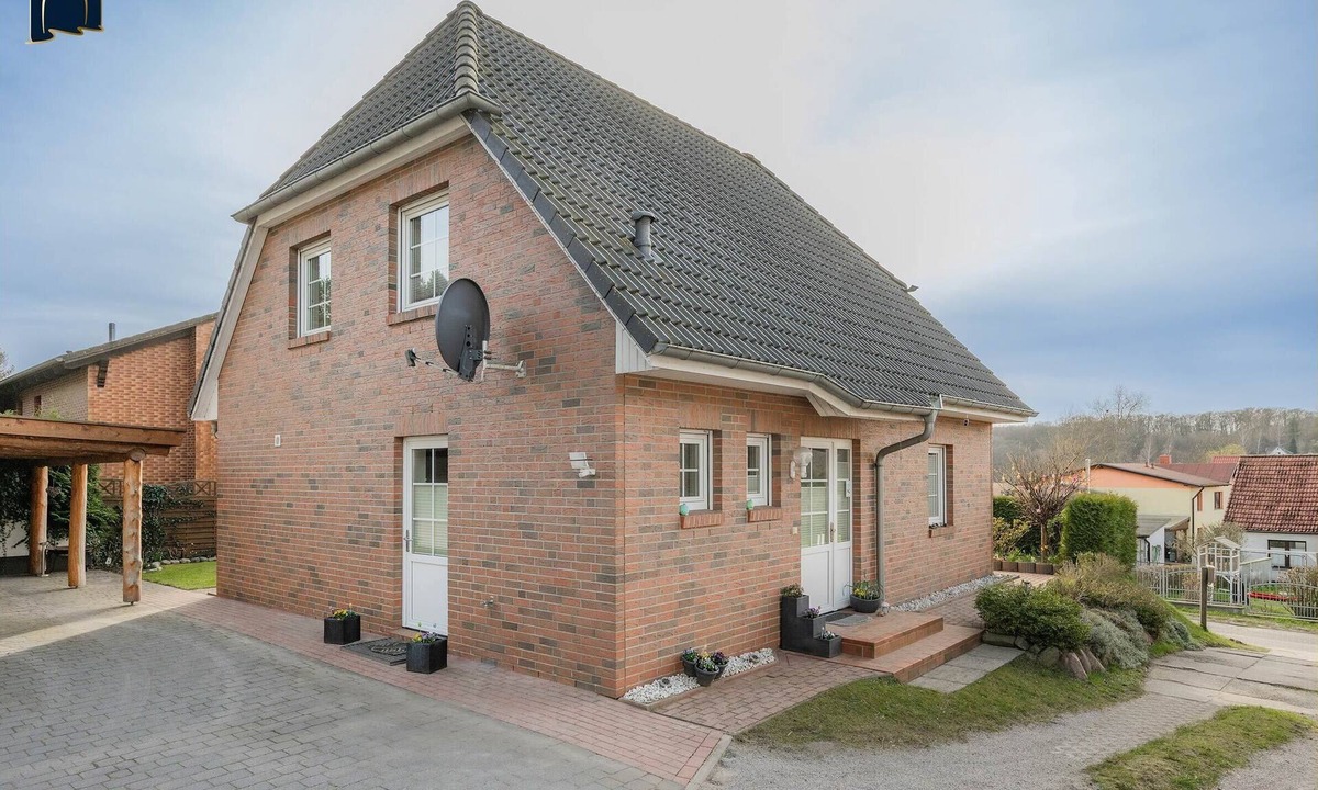 Neu Sallenthin House | Idyllic vacation home with garden, lake proximity and plenty of space for families