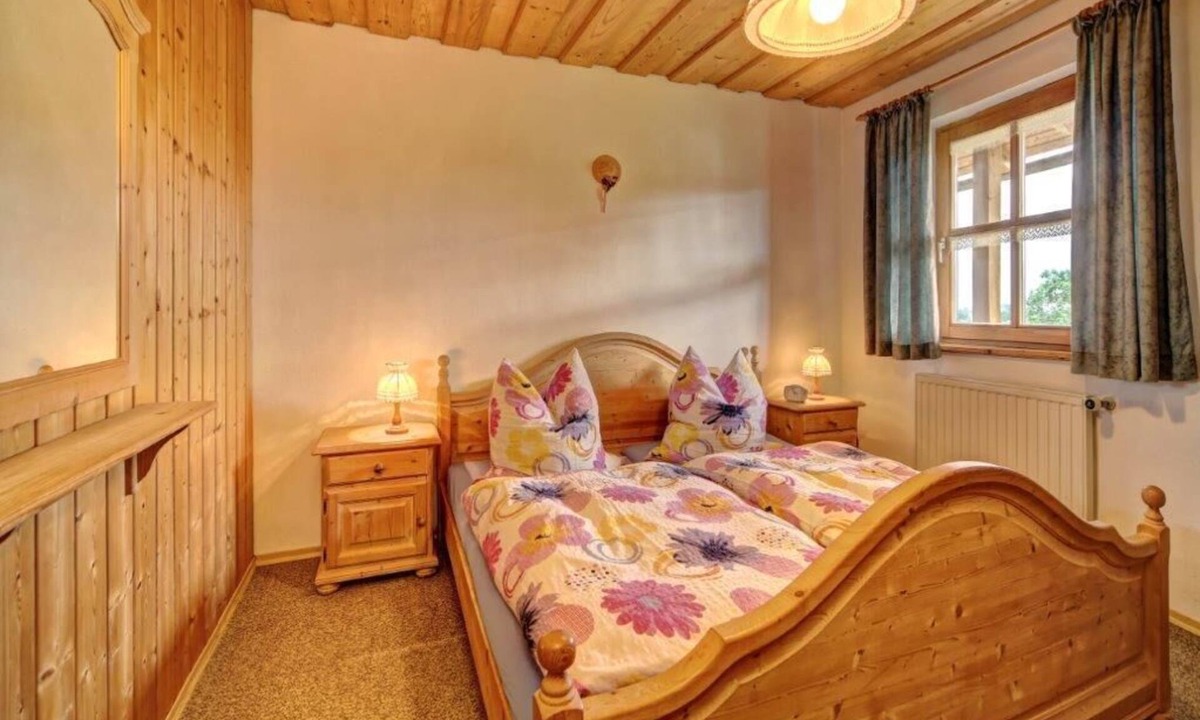 Eppenschlag Apartment | Im Bayerwald-Stil gestaltete FeWo (60 m2) mit eigener Terrasse