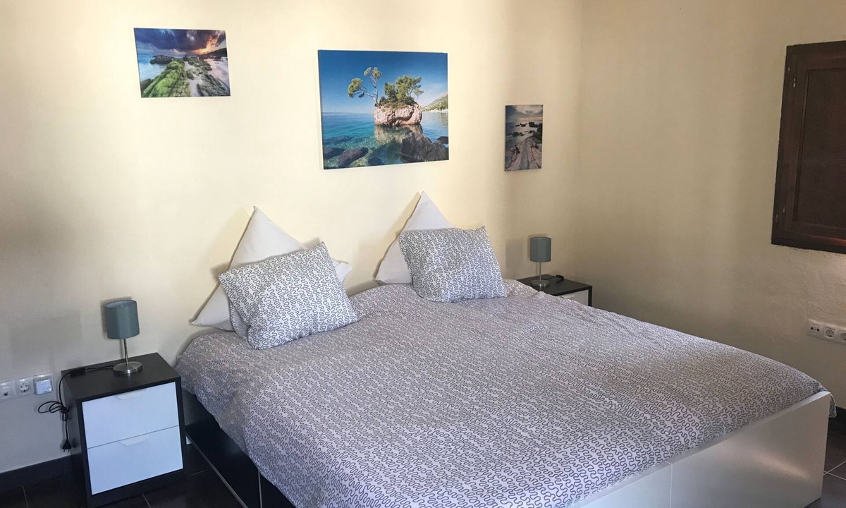 Las Cuevas Apartment | in Santa Úrsula mit gemeinsamem Pool by Interhome