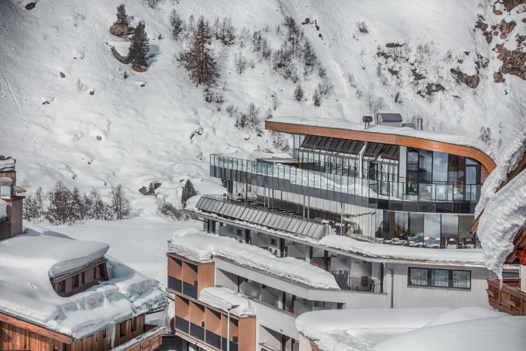 Obergurgl Hotel | Josl Mountain Lounging Hotel - Adults only!